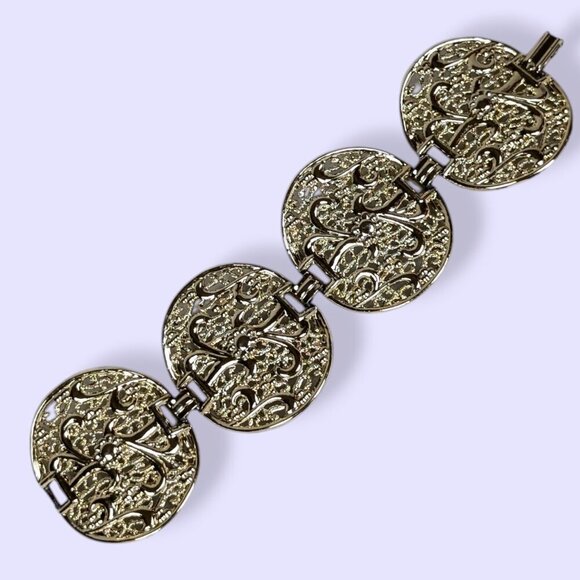 (2/$20) Vintage Large Link Cut Out Bracelet - Picture 4 of 6